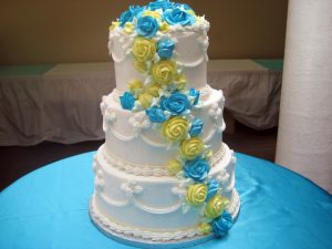 Three-tiered Cascading Roses Wedding Cake